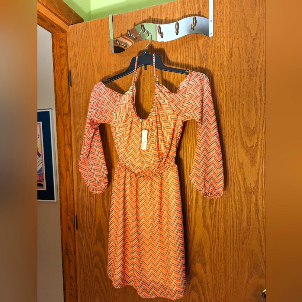 3/$40 NWT C Cold Shoulder Houndstooth Dress